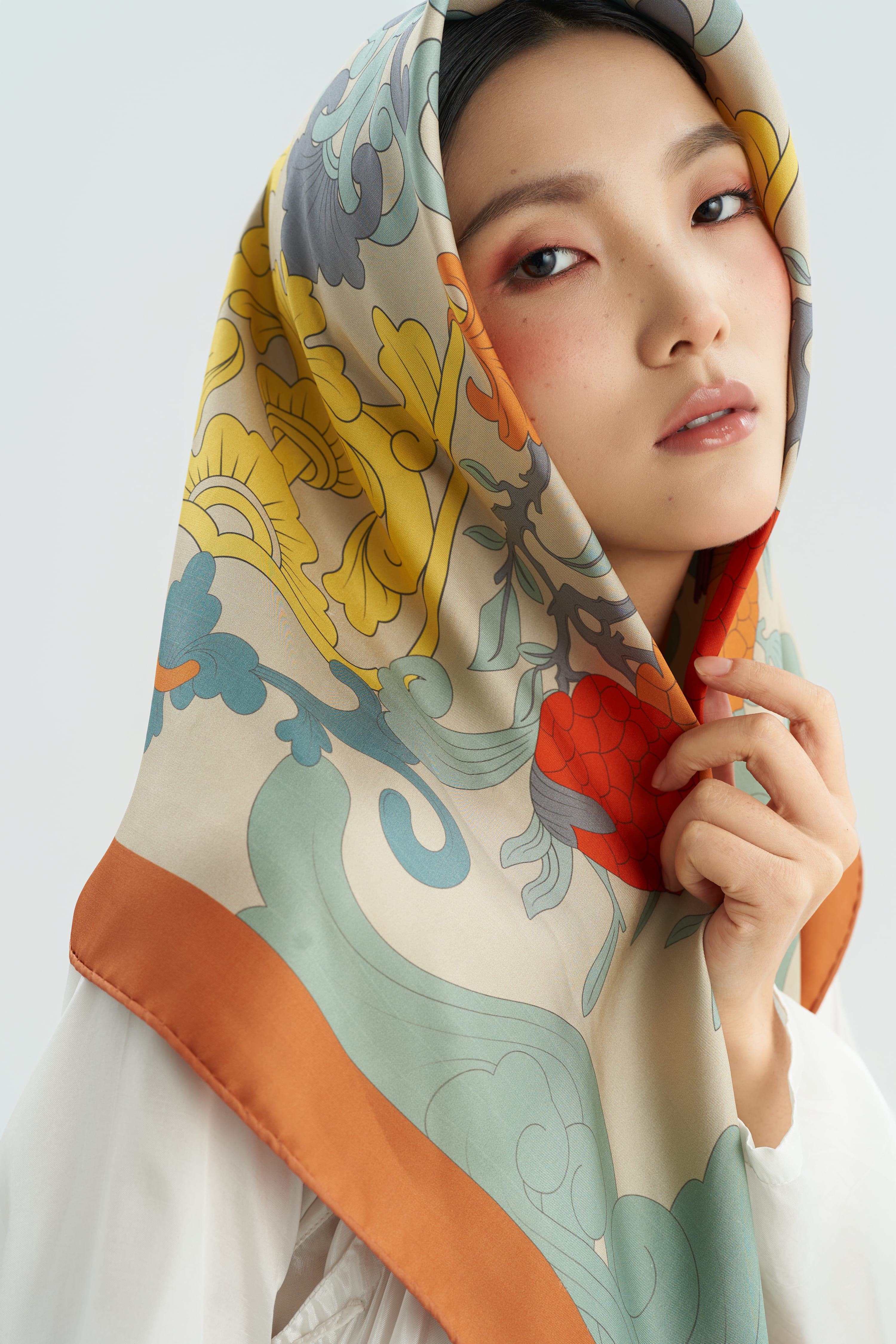 Khăn lụa Mãn Cầu Khởi Phúc/ Cam/ Size 70x70